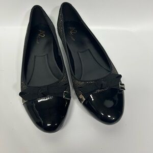 AEROSOLES Black Patent Ballet Flats